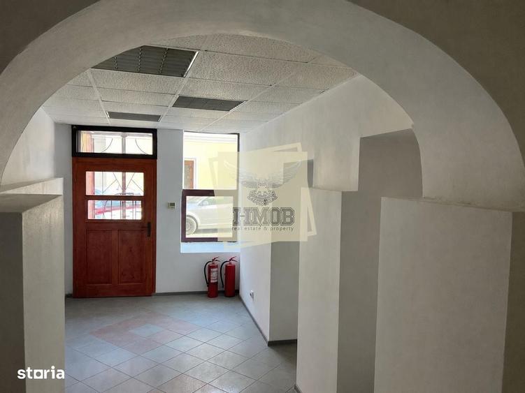 Spațiu comercial, de 54 mp, în Paltin