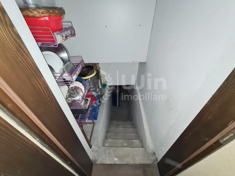Casă individuală cu 4 camere cu Canalizare în Între Lacuri