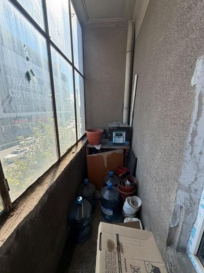 Apartament cu 4 camere decomandat în P-ța Unirii