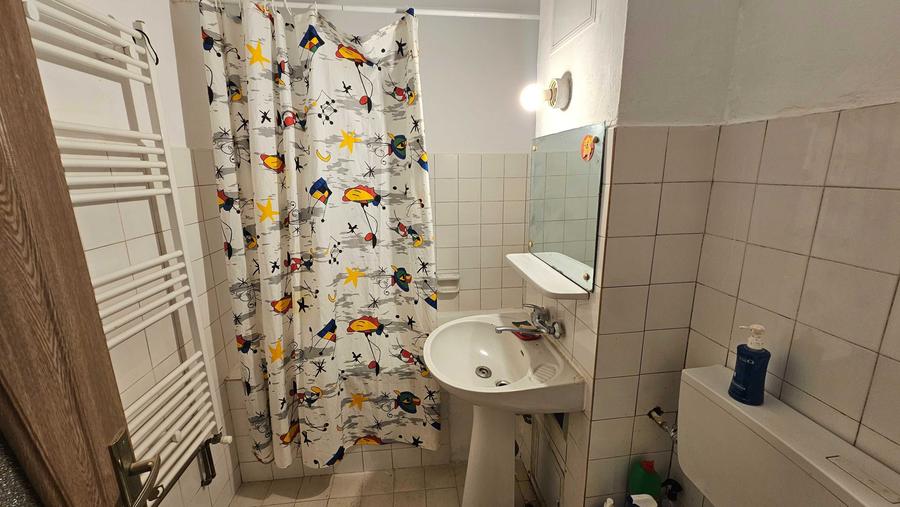 Apartament cu 2 camere decomandat în Chișoda