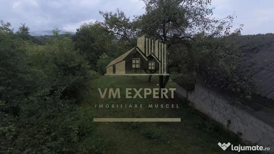 Casă cu 4 camere cu Teren 1000 Mp în Albești
