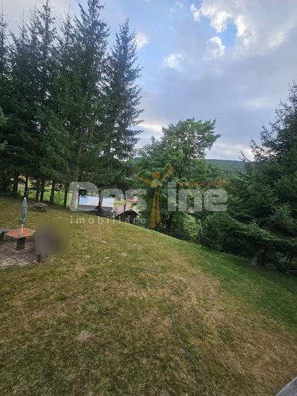 Casă individuală cu 3 camere cu Canalizare în Trăisteni