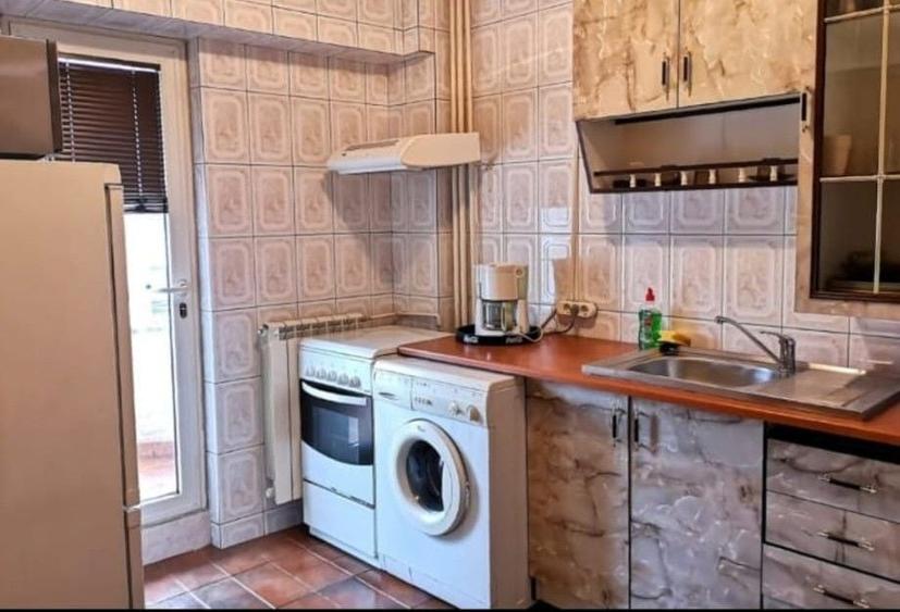 Garsonieră decomandată, mobilată în Unirii