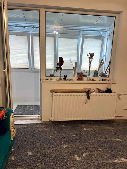 Apartament cu 2 camere semidecomandat în Democrației