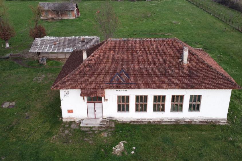Spațiu industrial, de 267 mp, în Argeșani
