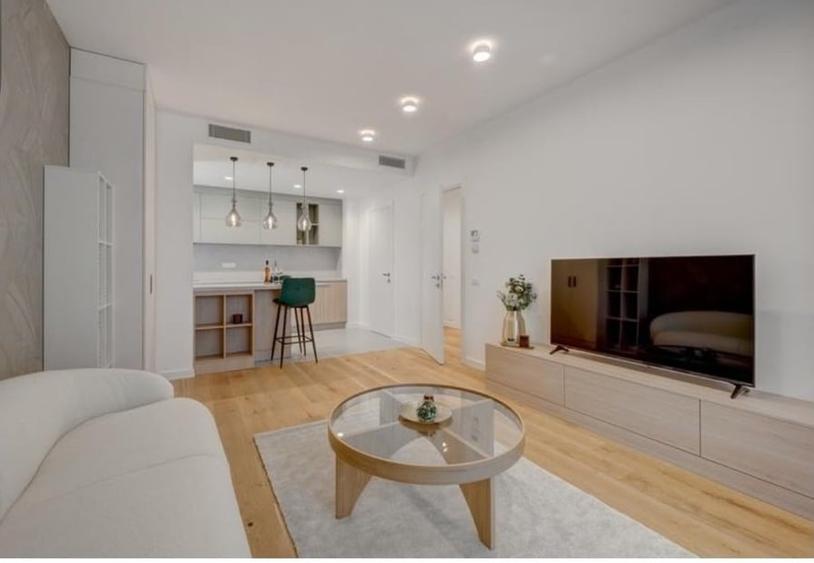 Apartament cu 2 camere decomandat în Pipera