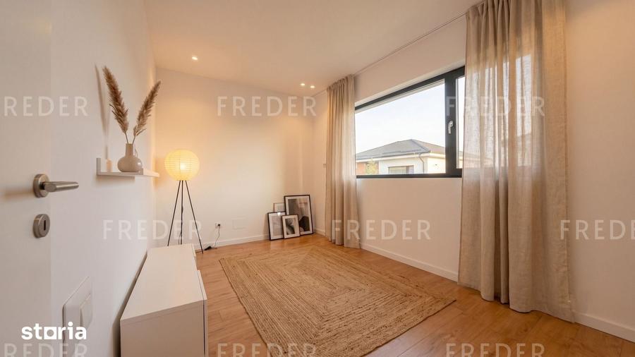 Casă cu 4 camere cu Teren 550 Mp în Dimieni
