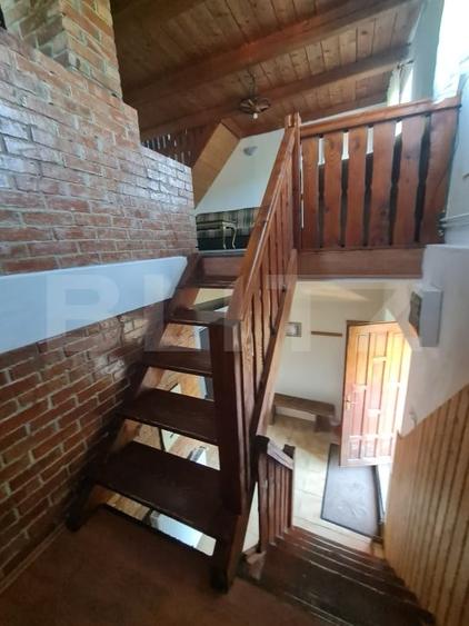 Casă individuală cu 4 camere cu Teren 2400 Mp în Micești