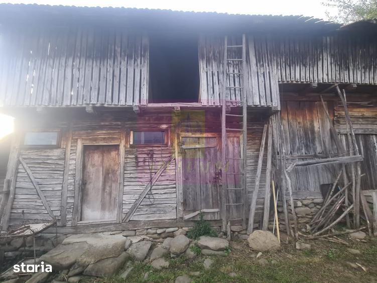 Casă cu 3 camere cu Teren 3410 Mp în Aluniș
