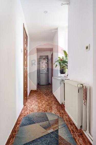 Apartament cu 2 camere decomandat, mobilat în Dacia