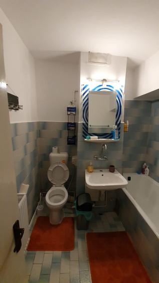 Apartament cu 2 camere decomandat în Colanu