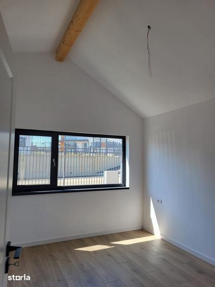 Casă cu 3 camere cu Teren 450 Mp în Snagov