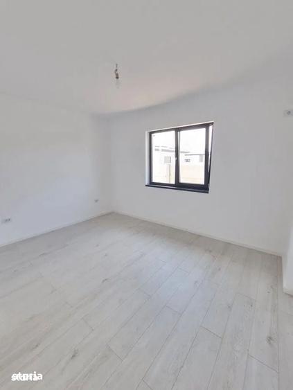 Casă cu 3 camere cu Teren 300 Mp în Ciurea