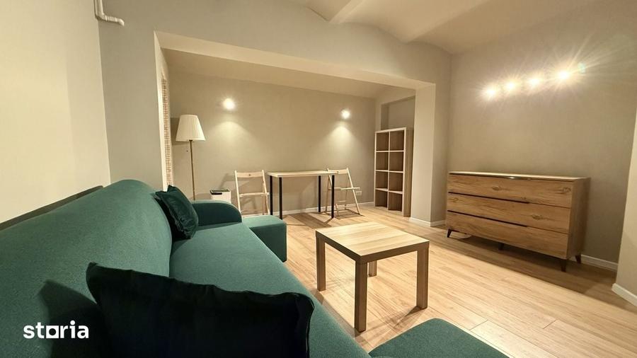 Apartament cu 2 camere semidecomandat în Victoriei