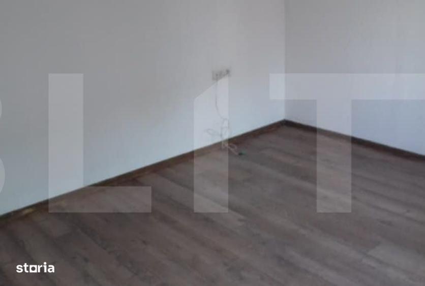 Spațiu comercial, de 13 mp, în Central