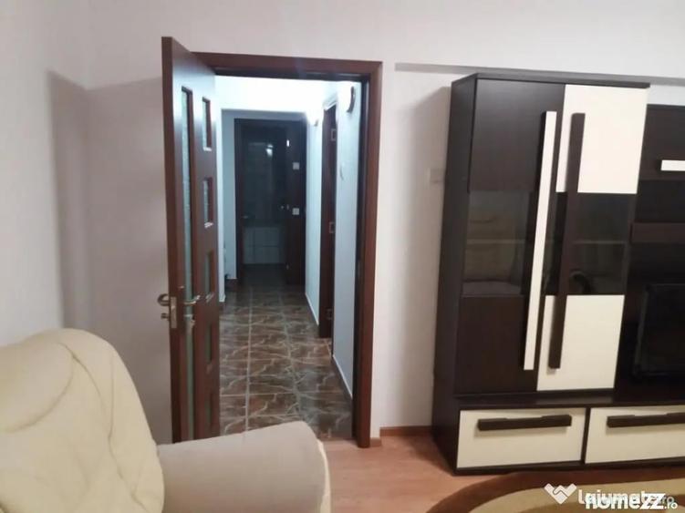 Apartament 2 camere, decomandat, Bdul Republicii, etajul 7/9 - Ploiesti (Prahova) - 4