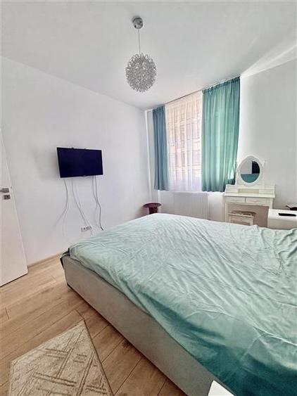 Apartament cu 2 camere decomandat, mobilat în Palas