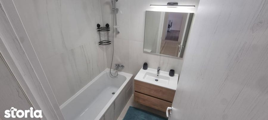 Apartament cu 2 camere decomandat în Metalurgiei