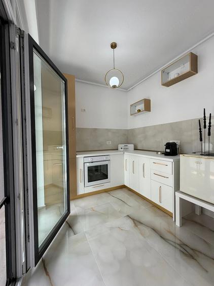 Apartament cu 2 camere semidecomandat în Dumbrăvița