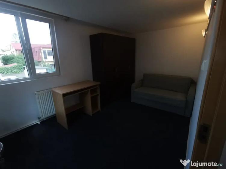 Casă cu 4 camere cu Teren 200 Mp în Apărătorii Patriei