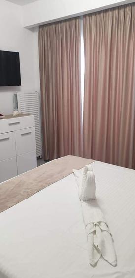 Apartament cu 2 camere decomandat, mobilat în Est