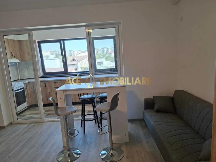Apartament cu 3 camere decomandat, mobilat în Brâncoveanu