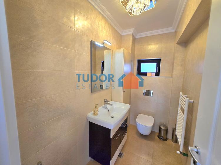 Casă individuală cu 5 camere cu Canalizare în Pipera