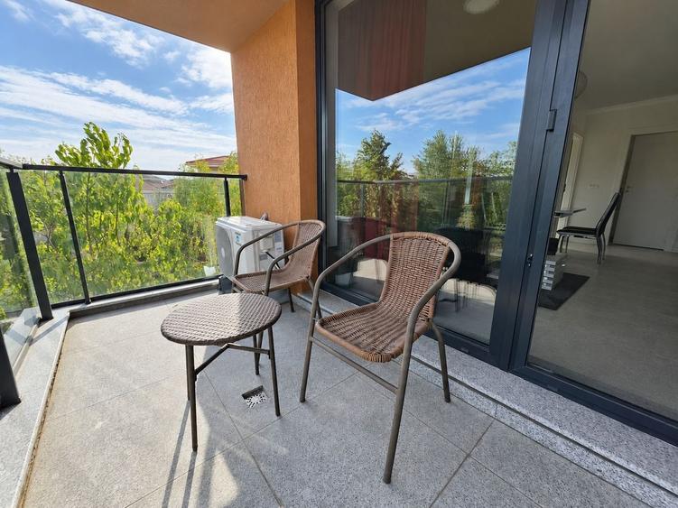 Apartament cu 2 camere decomandat, mobilat în Pipera