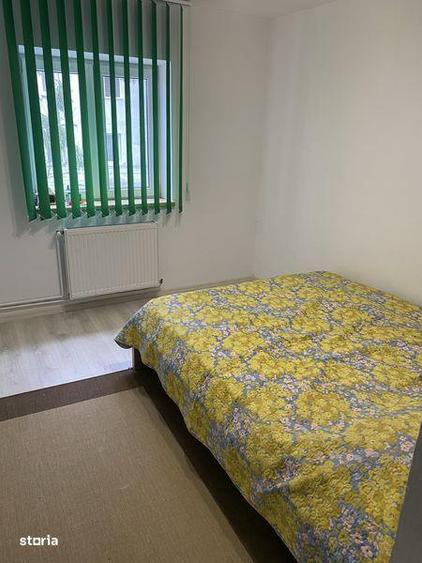 Apartament cu 3 camere decomandat în Piața Centrală