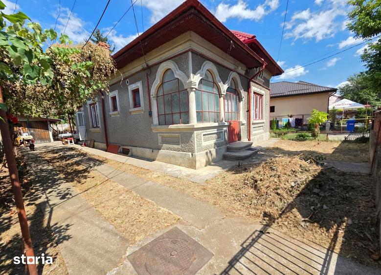 Casă cu 2 camere cu Teren 280 Mp în Central