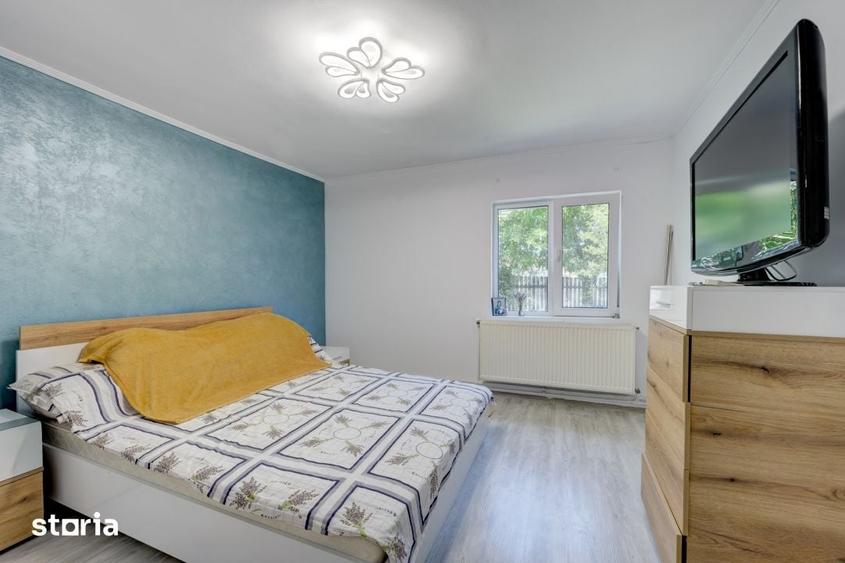 Casă cu 3 camere cu Teren 2200 Mp în Răcari