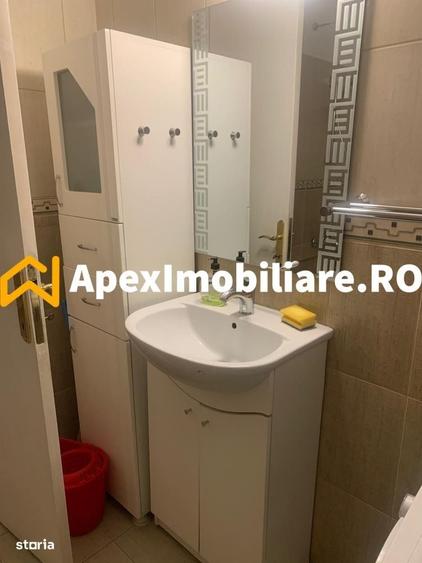 Garsonieră decomandată în Cișmigiu