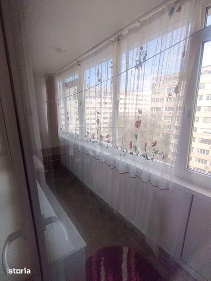 Apartament cu 3 camere semidecomandat, mobilat în Iancului
