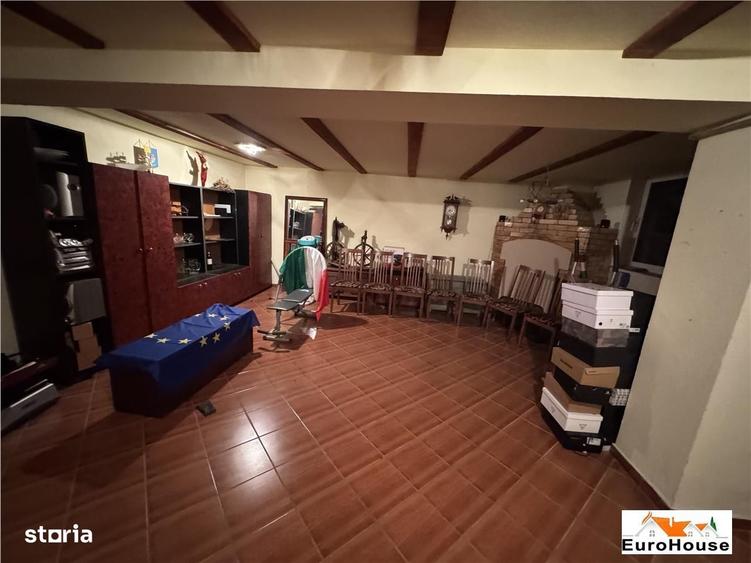 Casă cu 4 camere în Central