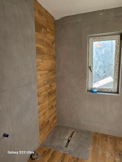 Duplex cu 3 camere cu Garaj în Tăuți