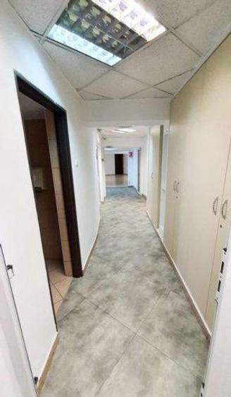 Spațiu comercial, de 525 mp, în P-ța Unirii