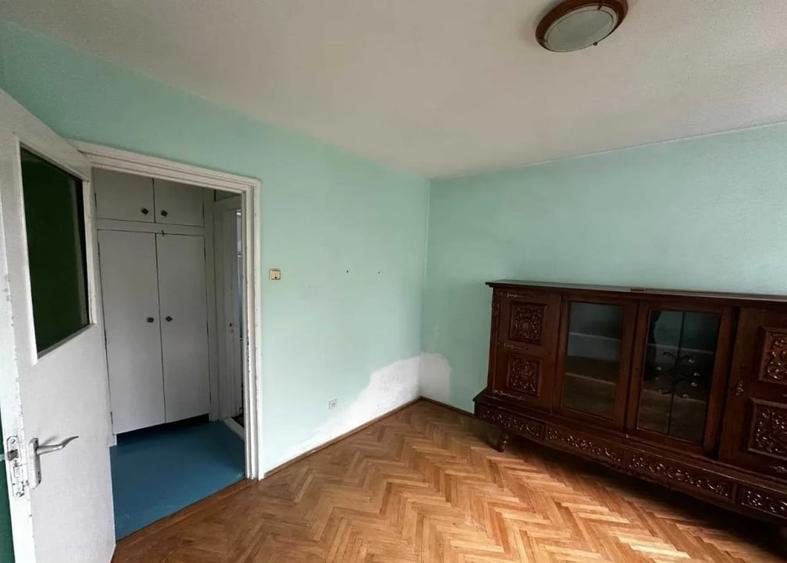 Apartament cu 2 camere semidecomandat în Abator