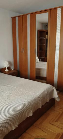 Apartament cu 3 camere decomandat în Scriitorilor
