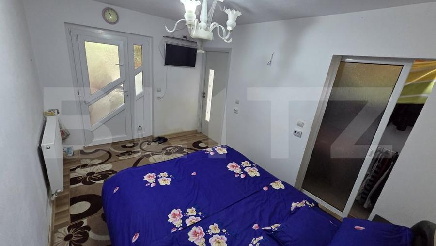Casă individuală cu 12 camere cu Garaj în Central