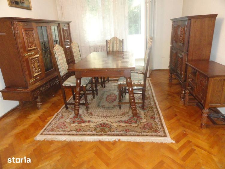 Apartament cu 4 camere în Central