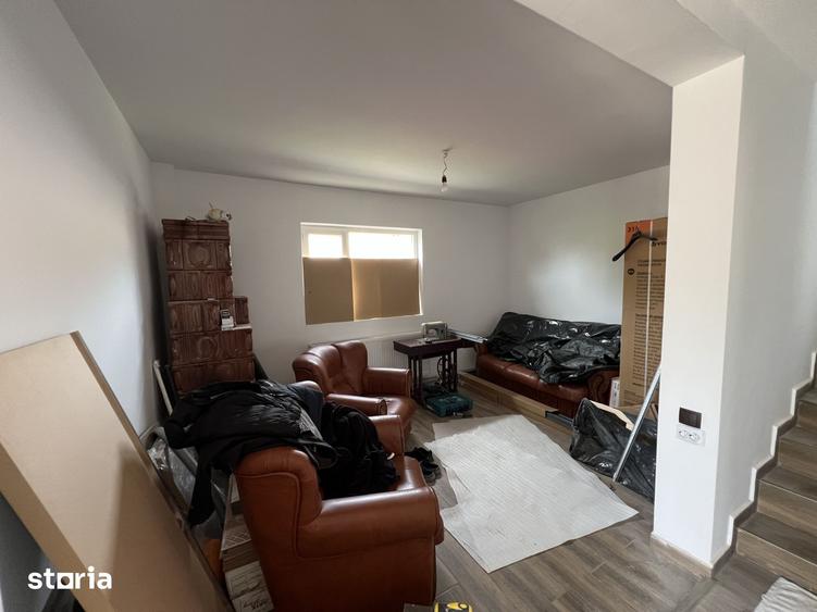 Casă cu 3 camere cu Teren 187 Mp în Brănești