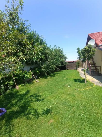Casă cu 4 camere în Bucovăț (Dumbrava)