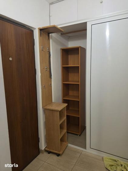 Apartament cu 2 camere semidecomandat în Vatra Luminoasă