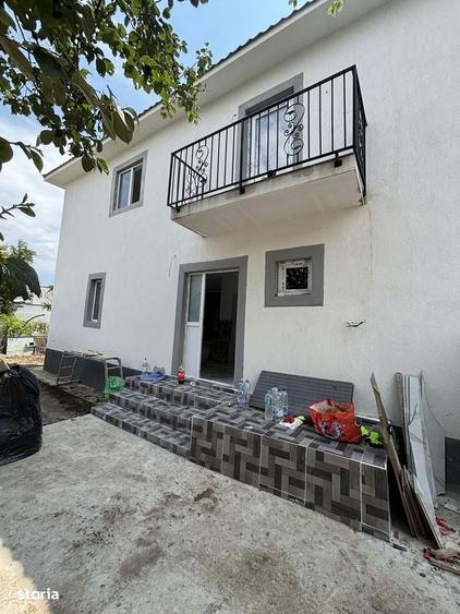 Casă cu 4 camere cu Teren 200 Mp în Central