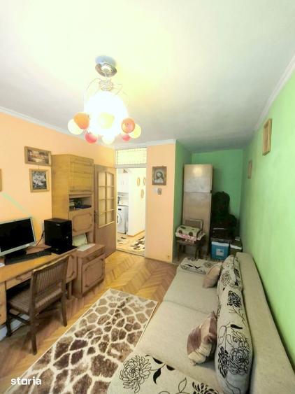 Apartament cu 3 camere decomandat în Tineretului