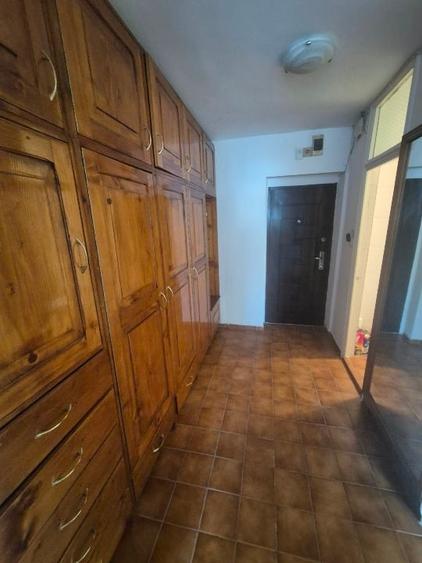 Apartament cu 2 camere, mobilat în Unirii