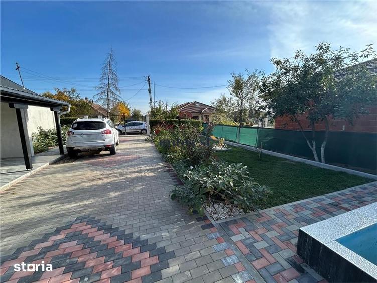 Casă cu 4 camere cu Teren 2700 Mp în Doba