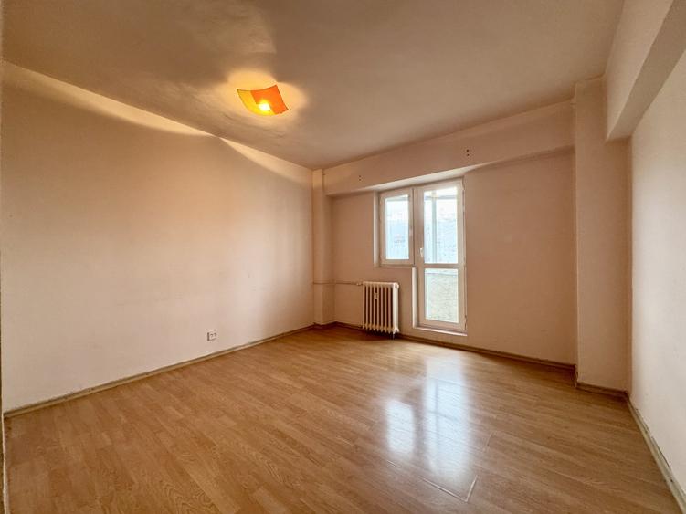 Apartament cu 2 camere decomandat în Calea Călărașilor