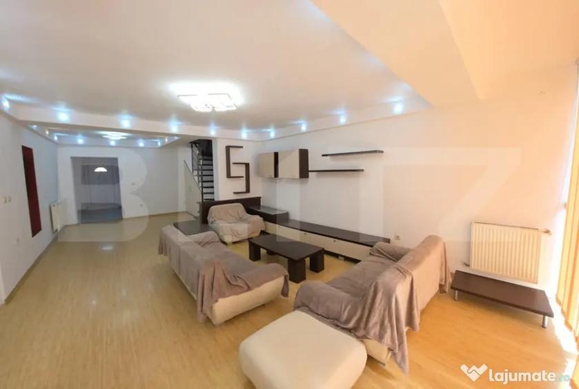 Casă cu 4 camere cu Teren 250 Mp în Central