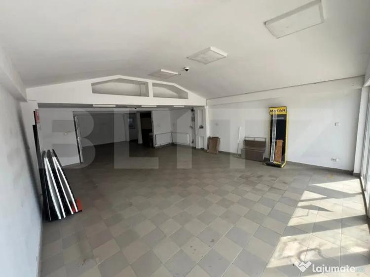 Spațiu comercial, de 160 mp, în Micro 11